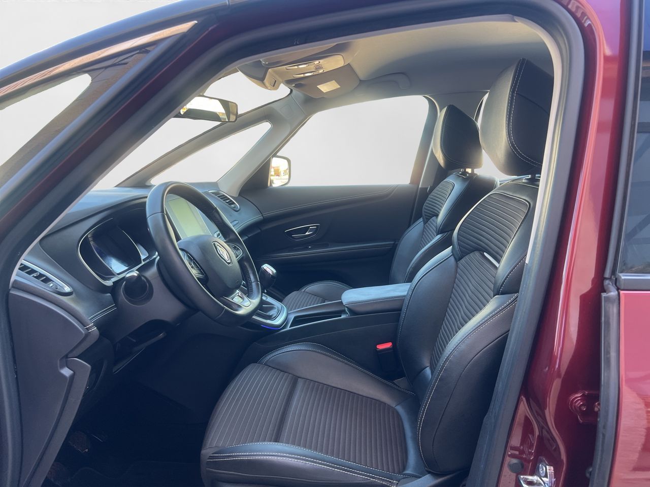 Renault Scénic Zen GPF TCe 103 kW (140CV) - 18
