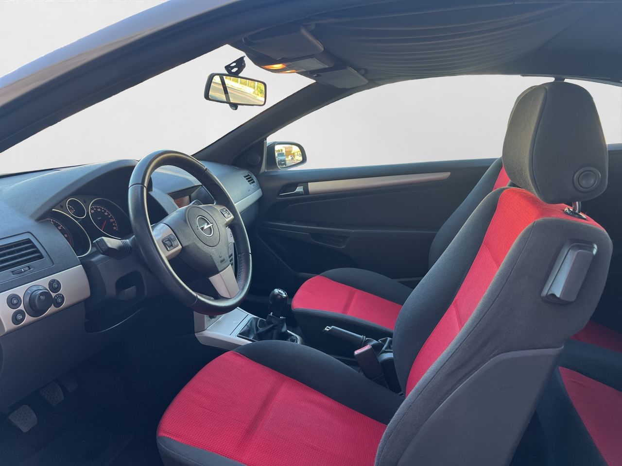 Opel Astra Twin Top 1.6 16v Enjoy