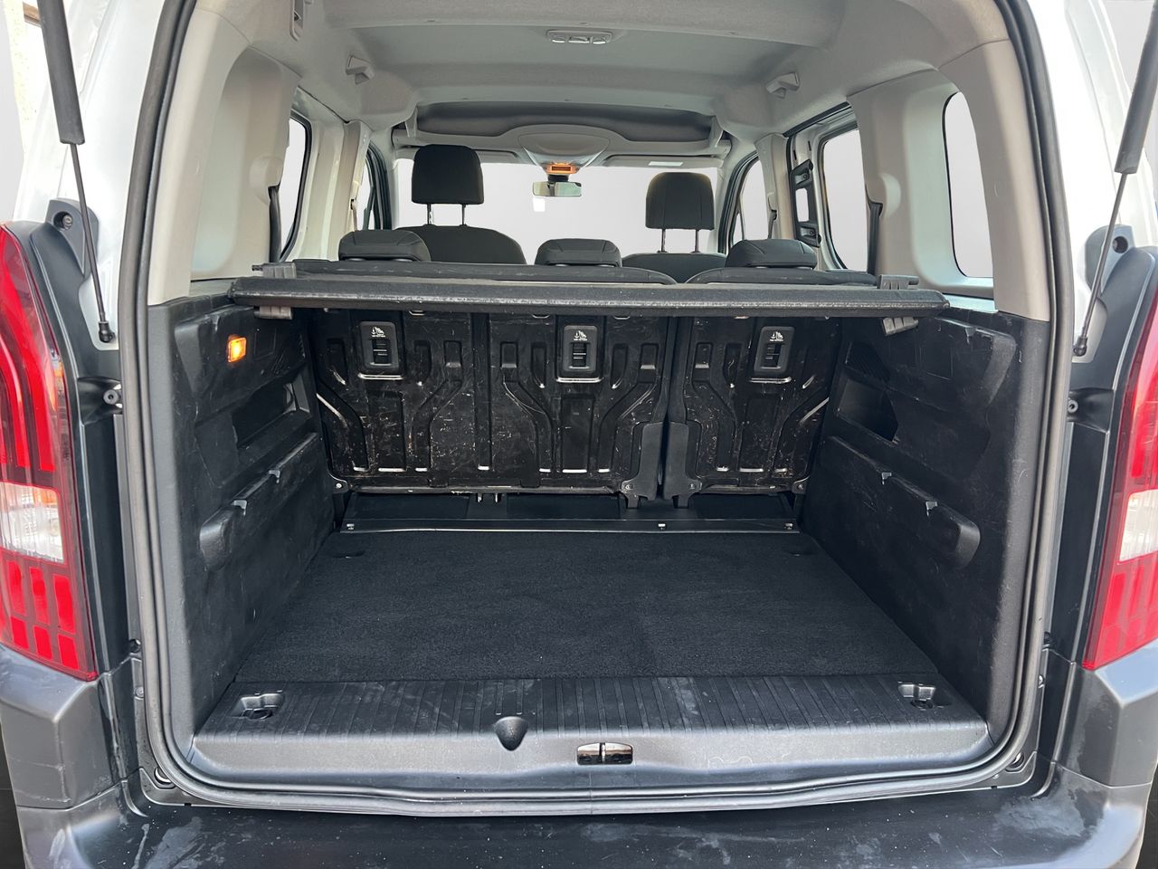 Peugeot Rifter Access Standard BlueHDi 73kW