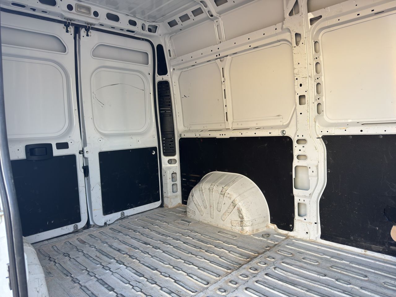 Opel Movano L2H2 3.5T 2.2 BHDi 88kW 