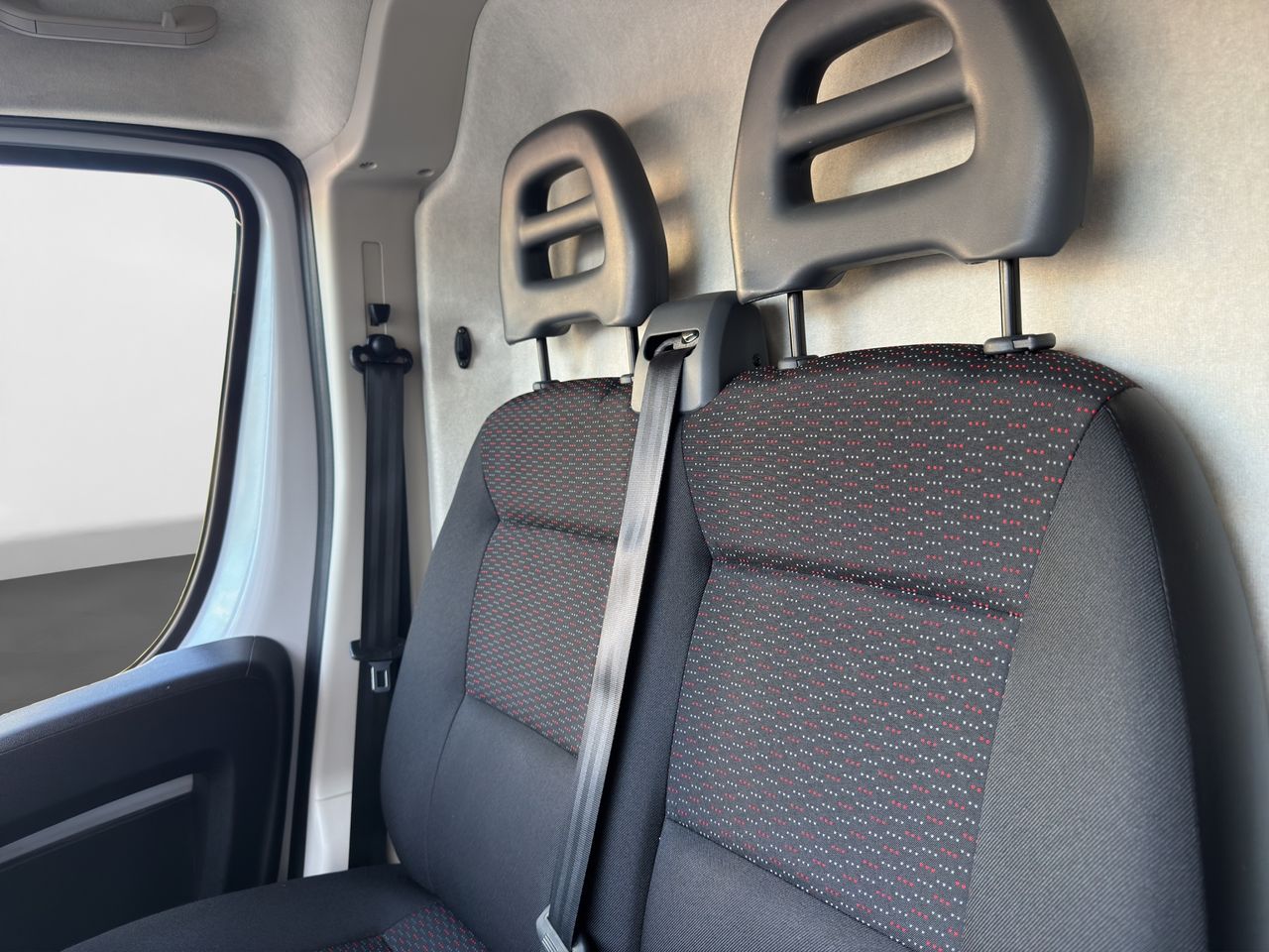 Opel Movano L2H2 3.5T 2.2 BHDi 88kW 