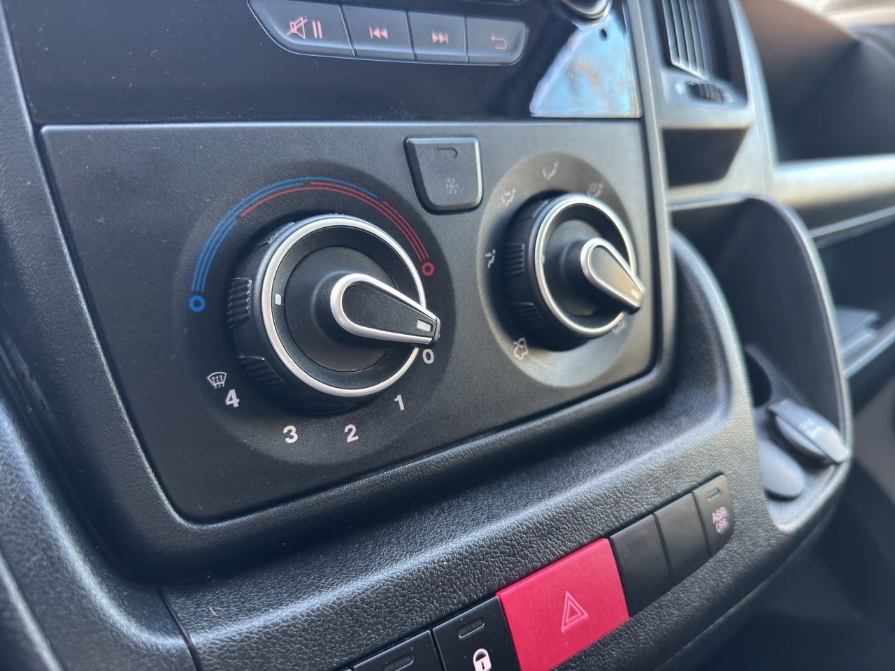 Opel Movano L2H2 3.5T 2.2 BHDi 88kW 