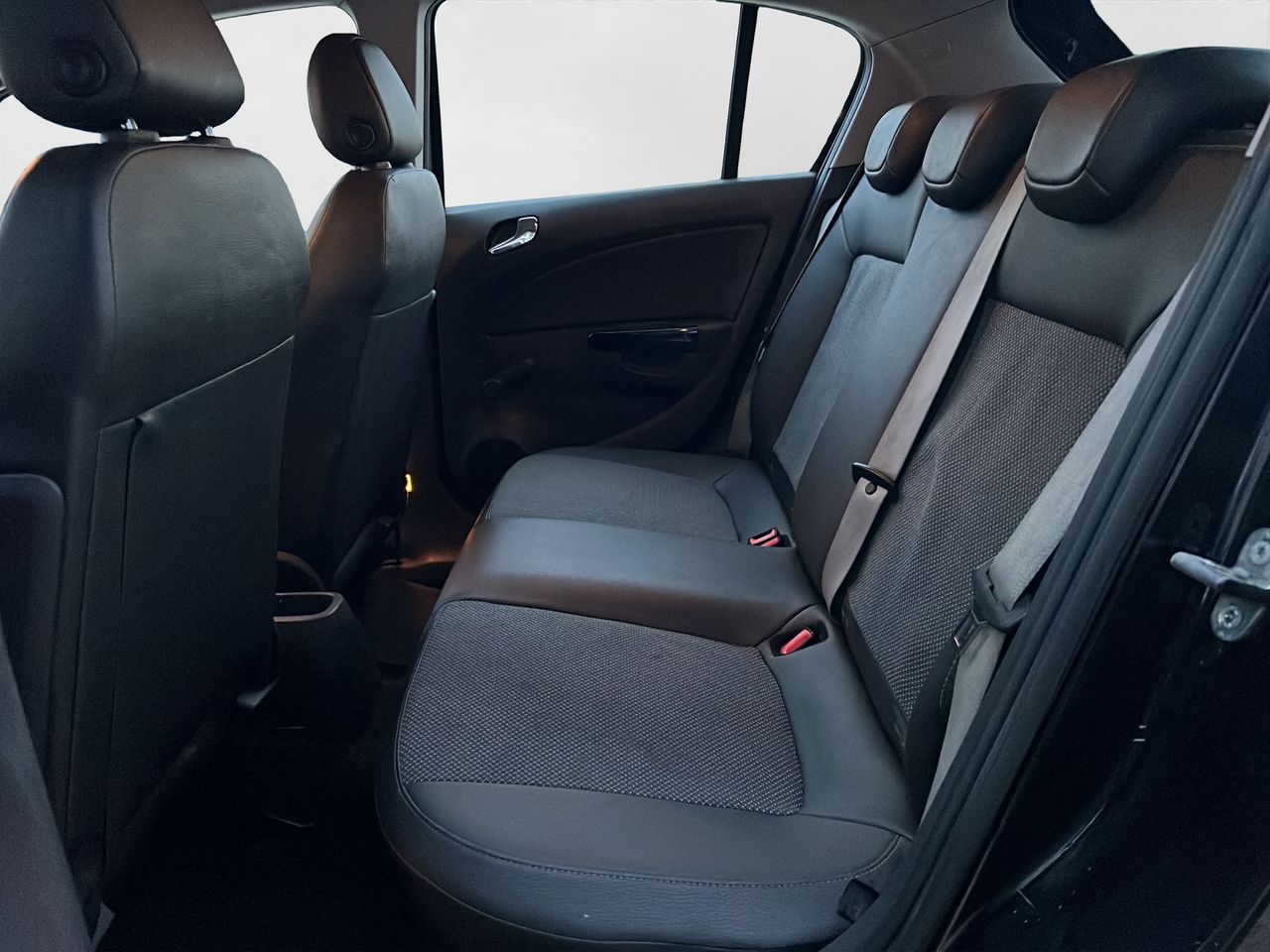 Opel Corsa Enjoy 1.4