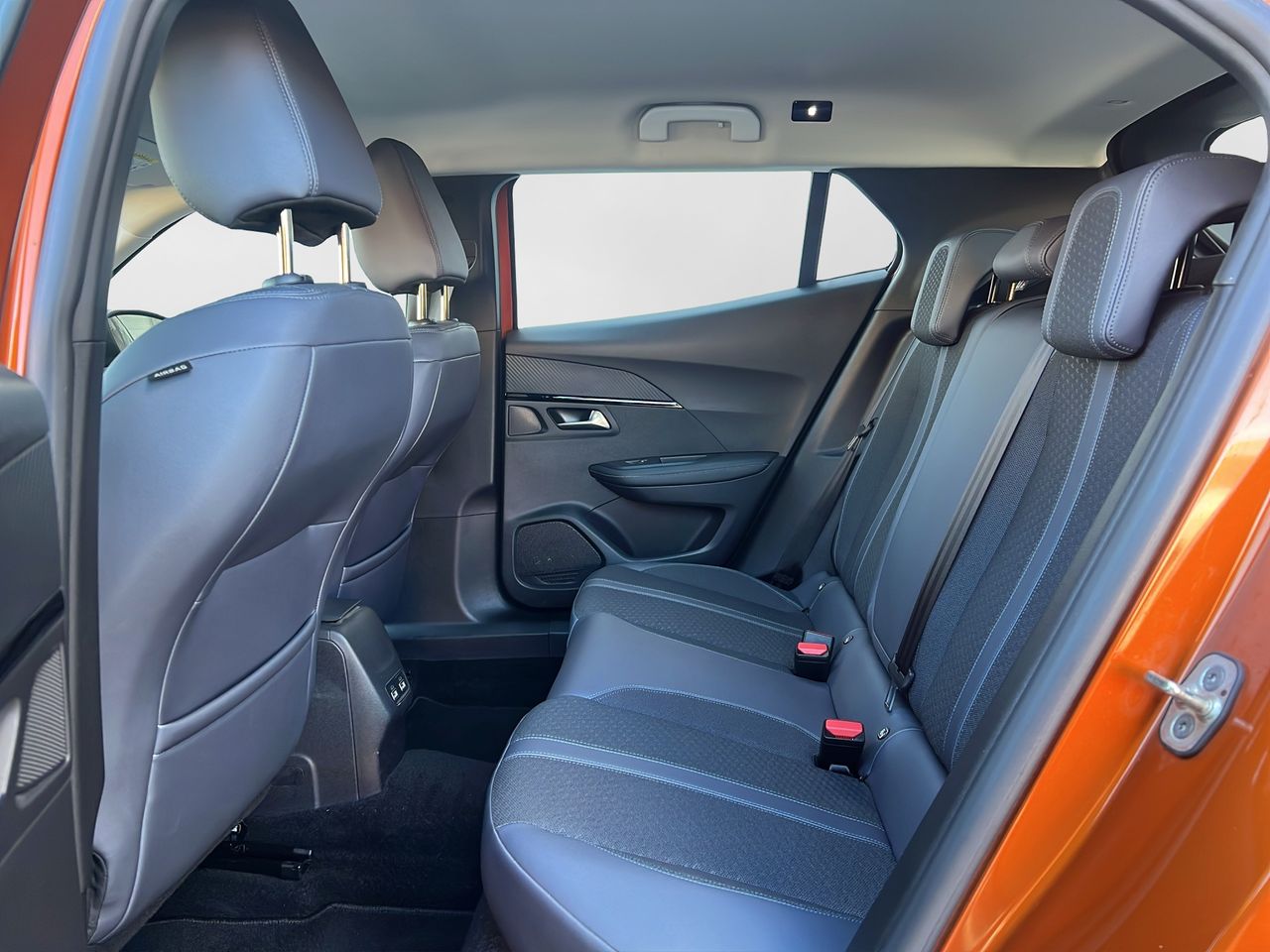 Peugeot 2008 Allure BlueHDI 100 S&S BVM6