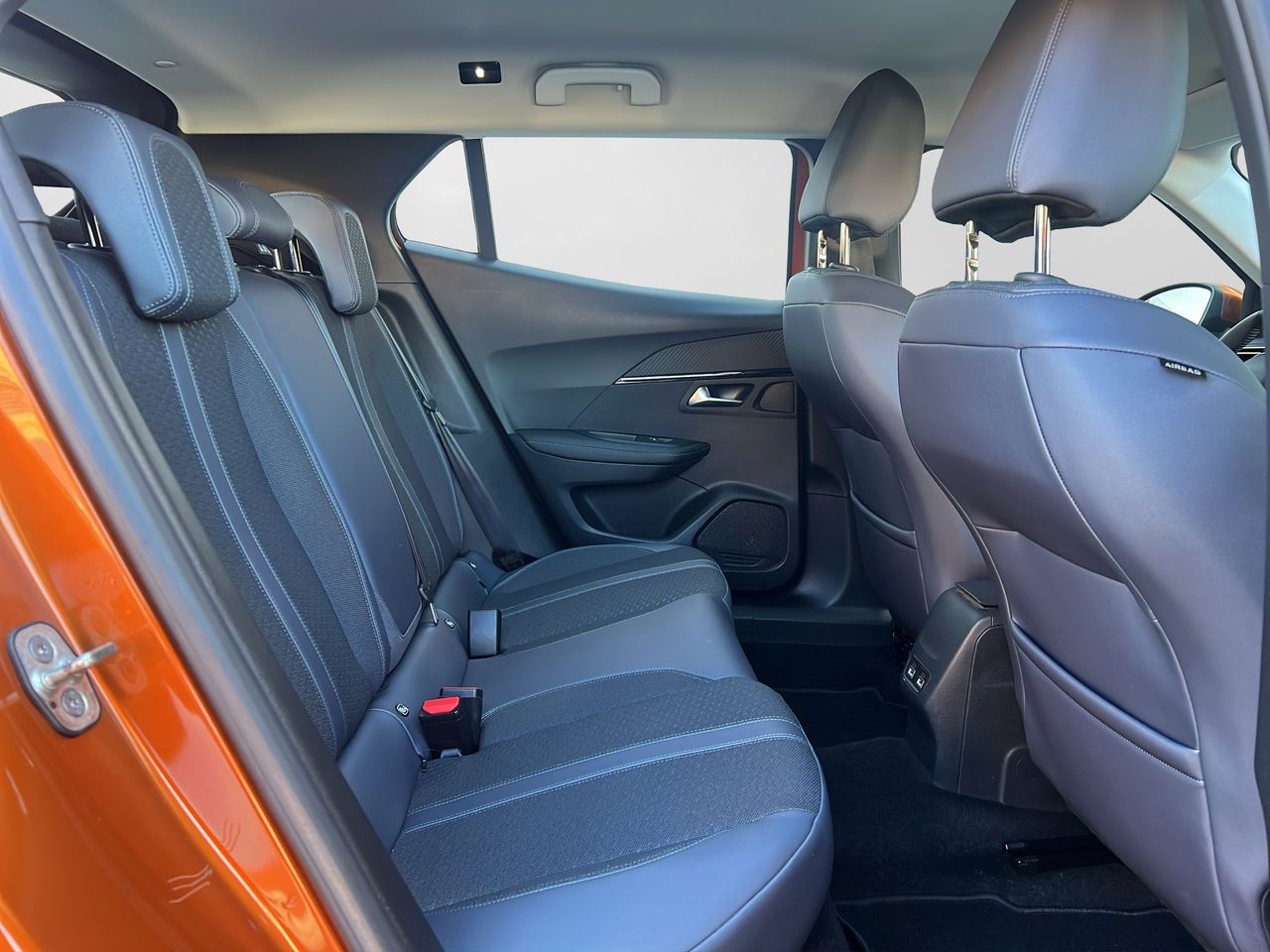 Peugeot 2008 Allure BlueHDI 100 S&S BVM6