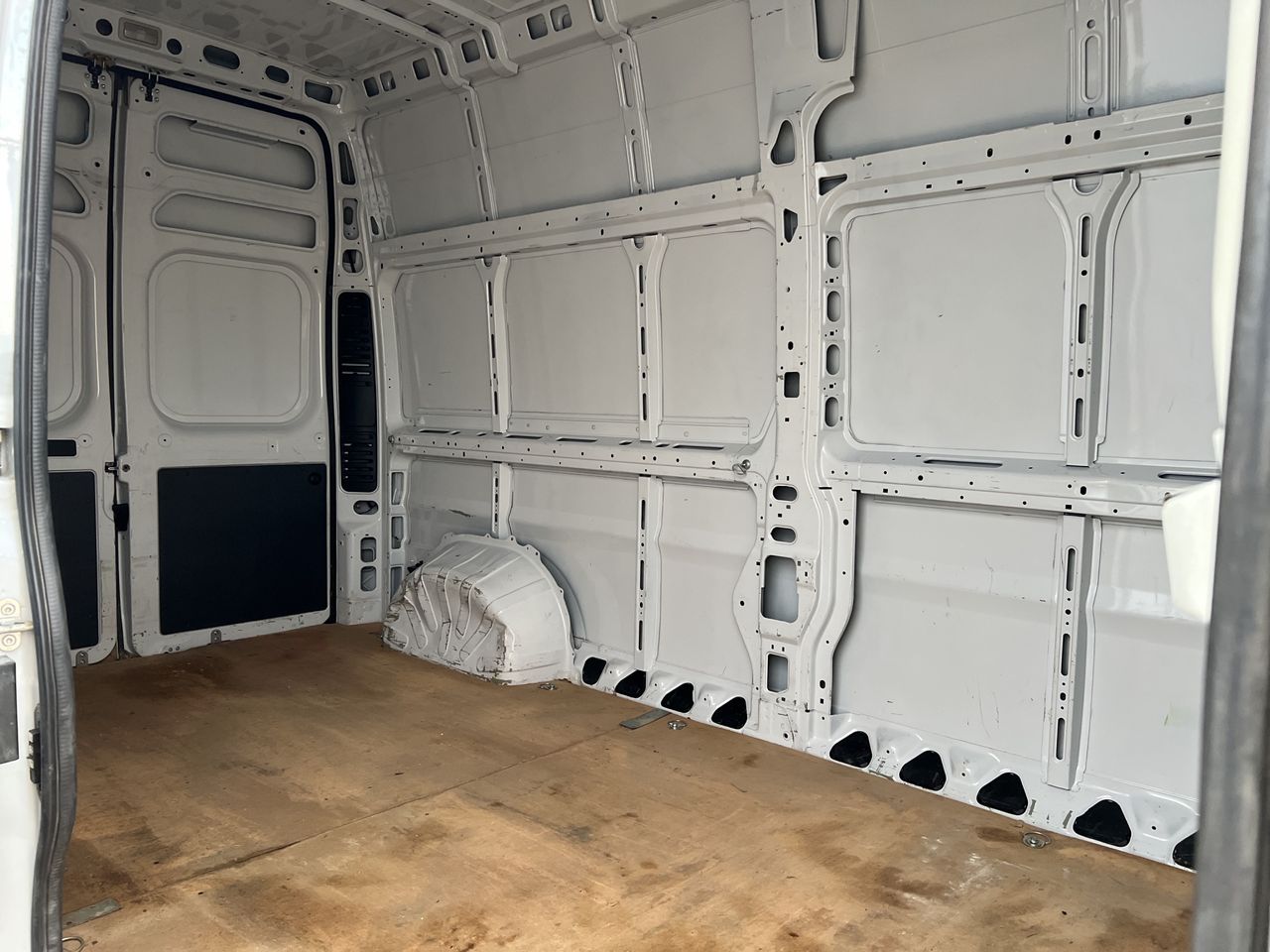 Peugeot Boxer 335 L3H3 140 S/S 6VEL. MAN 