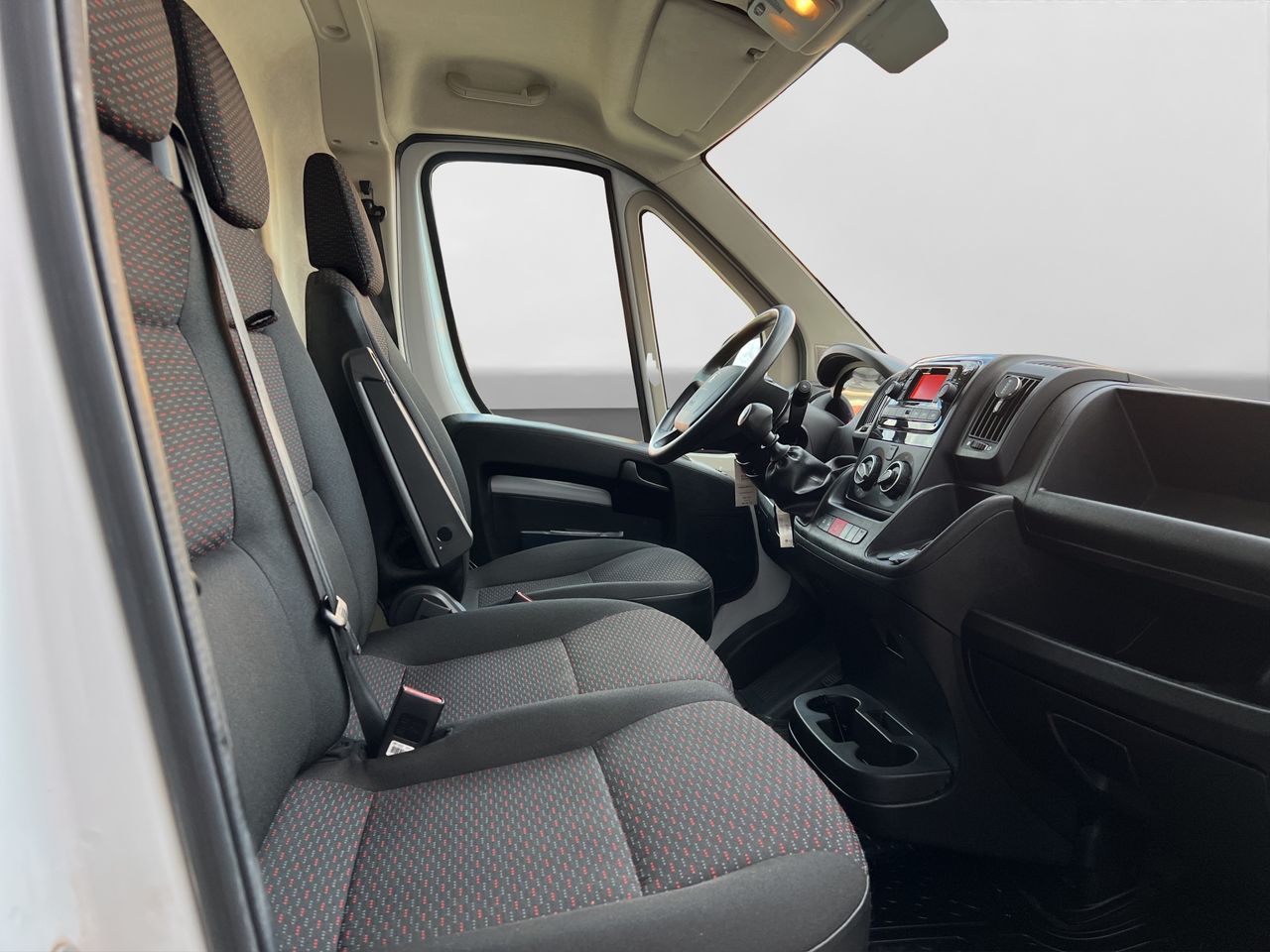 Peugeot Boxer 335 L3H3 140 S/S 6VEL. MAN 