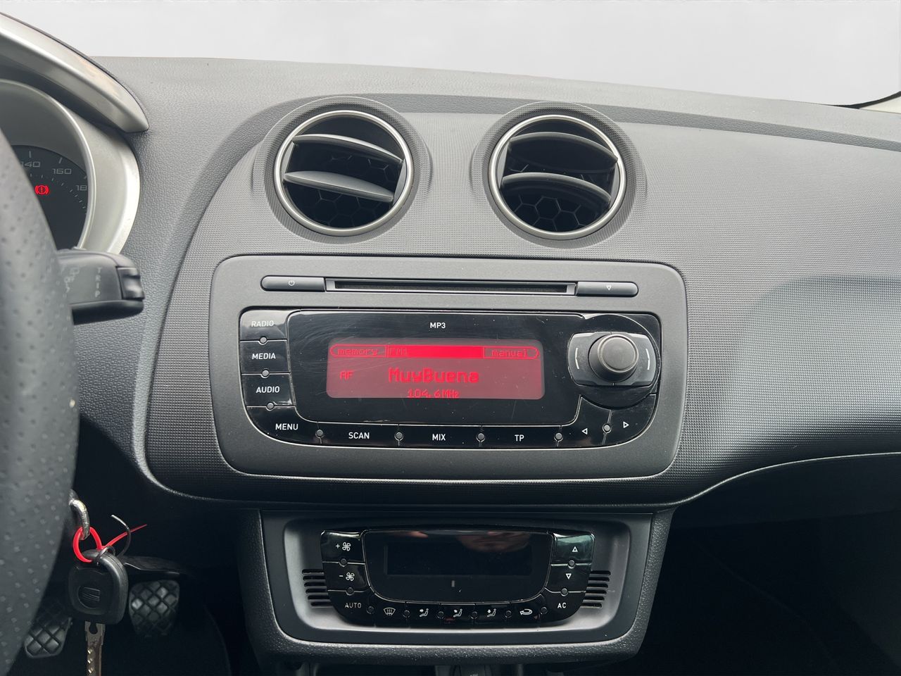 Seat Ibiza 1.6 16v 105cv Stylance