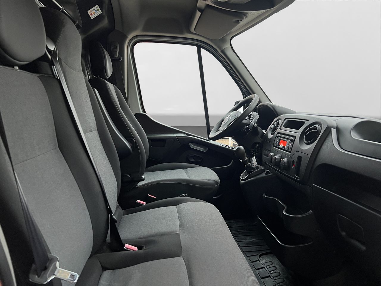 Nissan NV400 2.3 DCI L2H2 3.3T PRO 