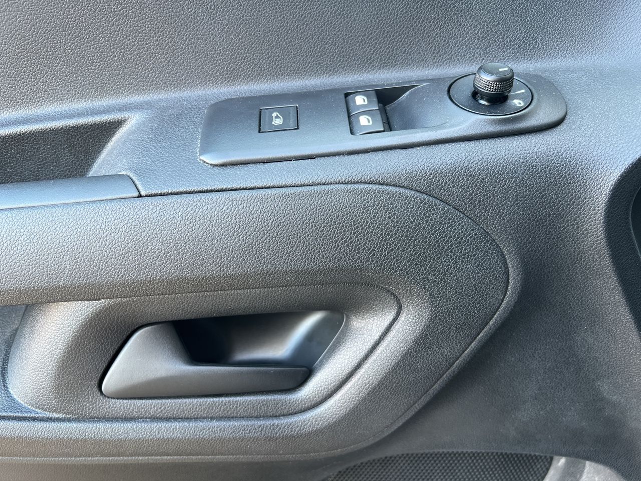 Citroën Berlingo FURGÓN TALLA M BLUHDI 100 CONTROL 