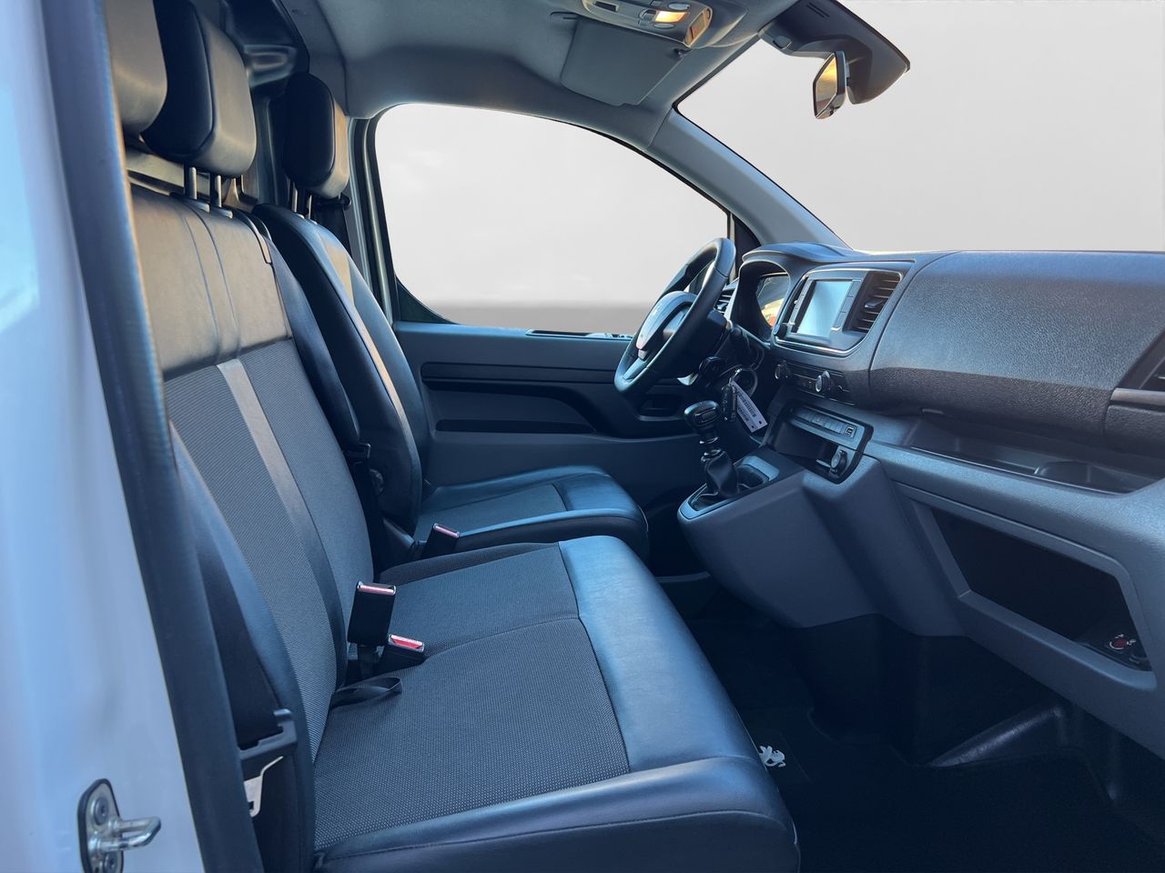 Peugeot Expert 2.0 BLUE-HDI PREMIUM L2