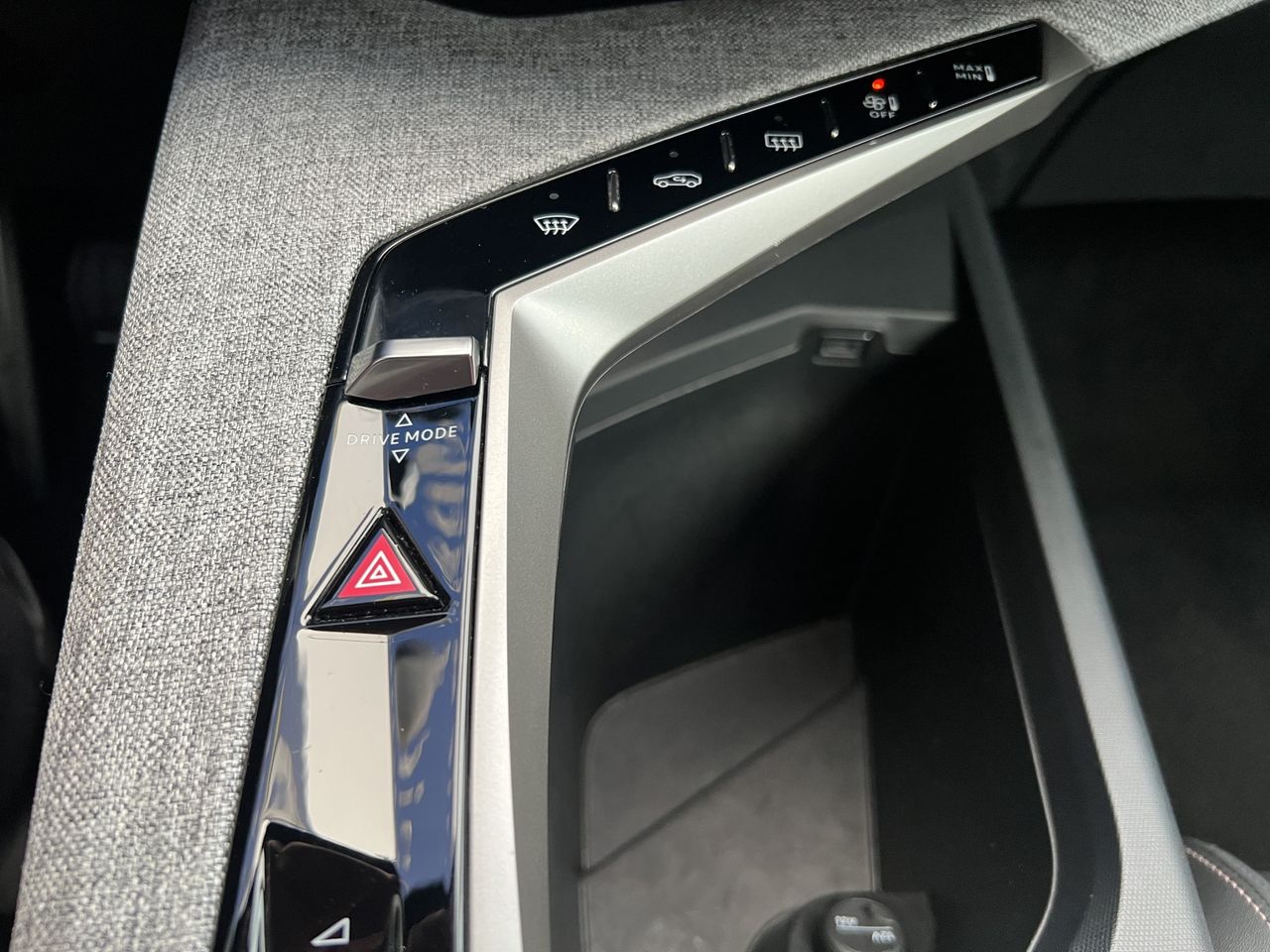 Peugeot 5008 1.2 107KW Allure eDCS6