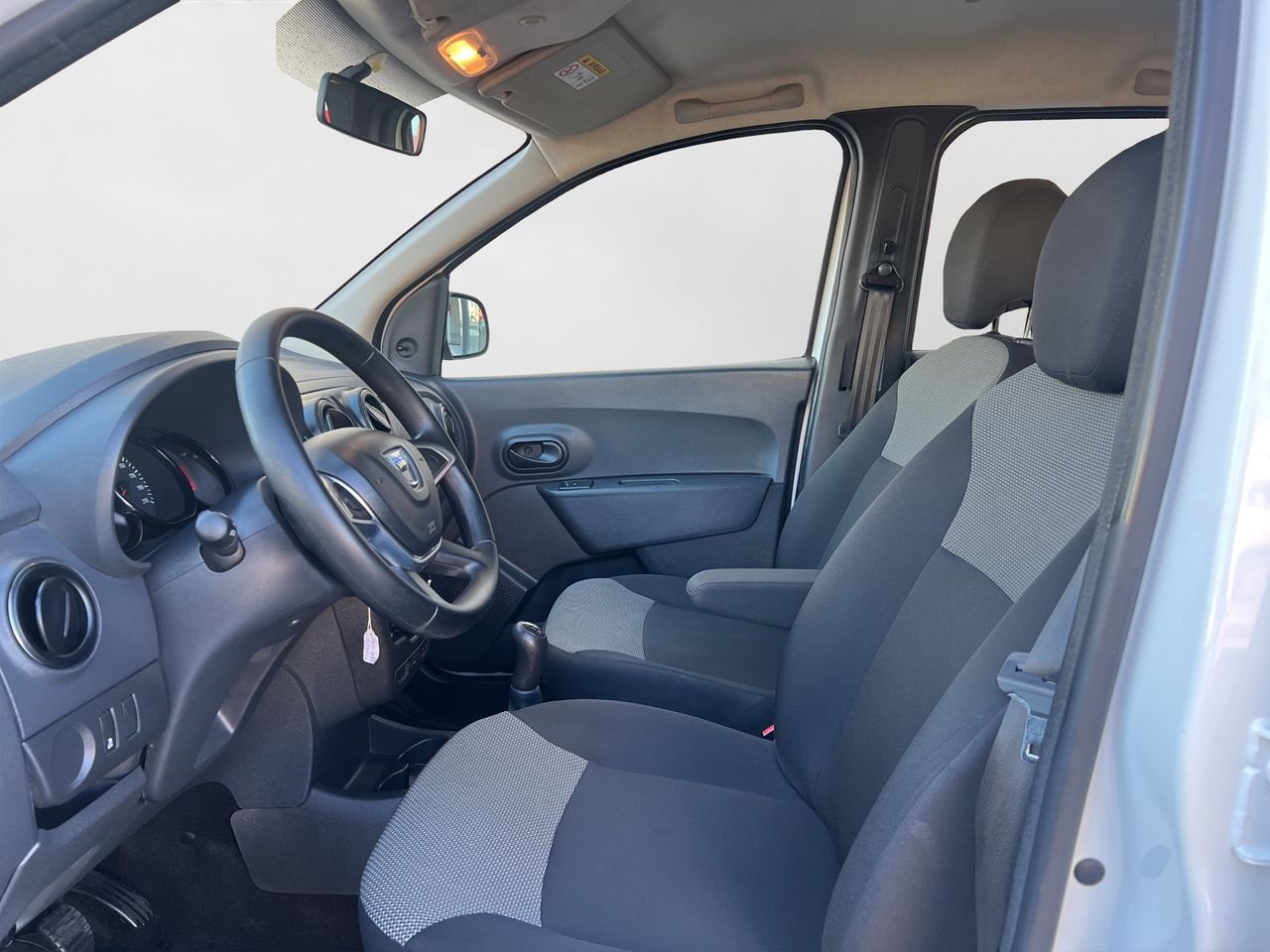 Dacia Lodgy Essential 1.6 75kW (100CV) 5Pl - 18