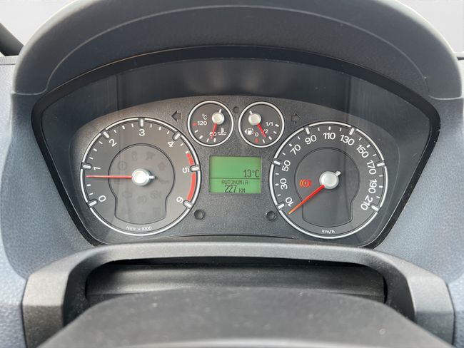 Ford Fiesta 1.4 FUTURA - Foto 12