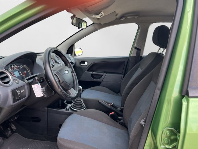 Ford Fiesta 1.4 FUTURA - Foto 14
