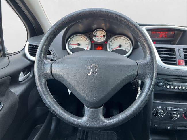 Peugeot 207 1.4 URBAN - Foto 4