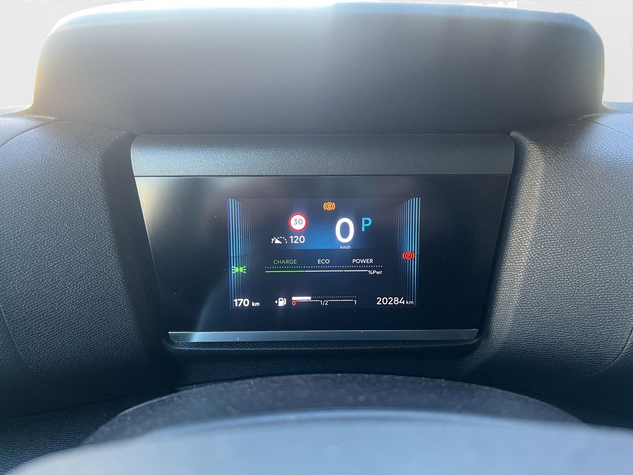 Citroën C4 HYBRID 136 e-DSC6 PLUS