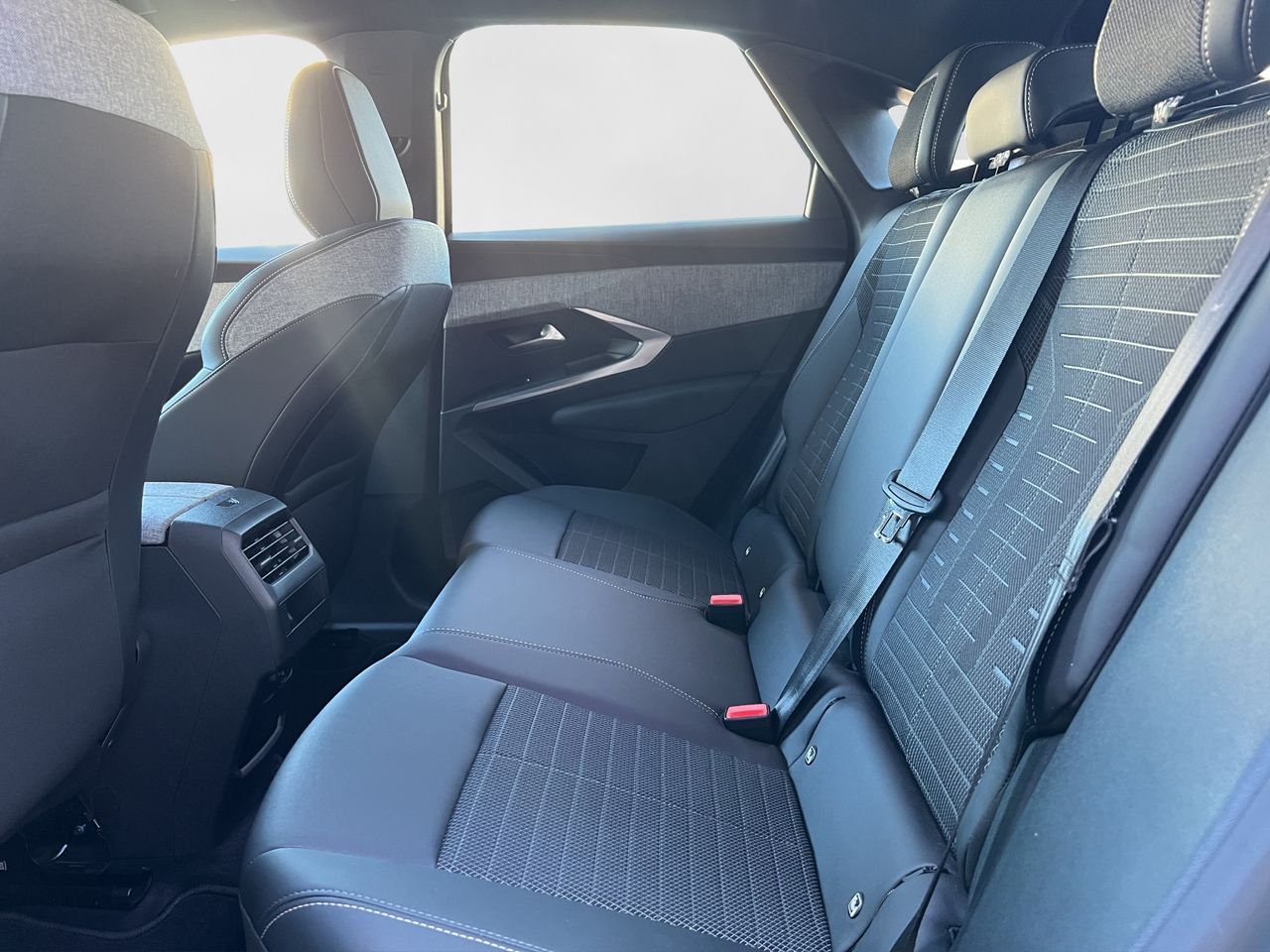 Peugeot 3008 Hybrid 3008 Allure Hybrid 145 e-DCS6