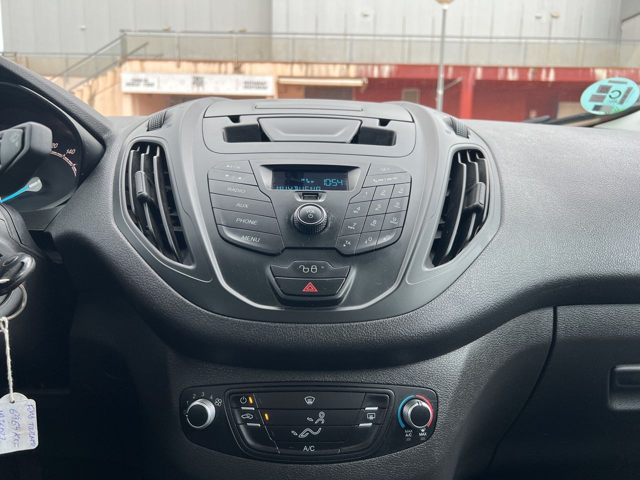 Ford Tourneo Courier 1.0 ECOBOOST AMBIENTE