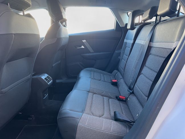 Citroën C4 PureTech 130 S&S Plus - Foto 18
