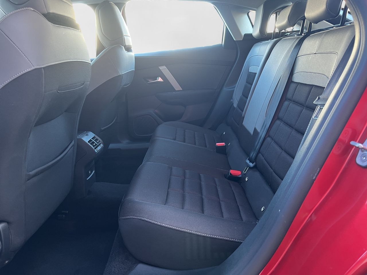 Citroën C4 HYBRID 136 e-DSC6 PLUS