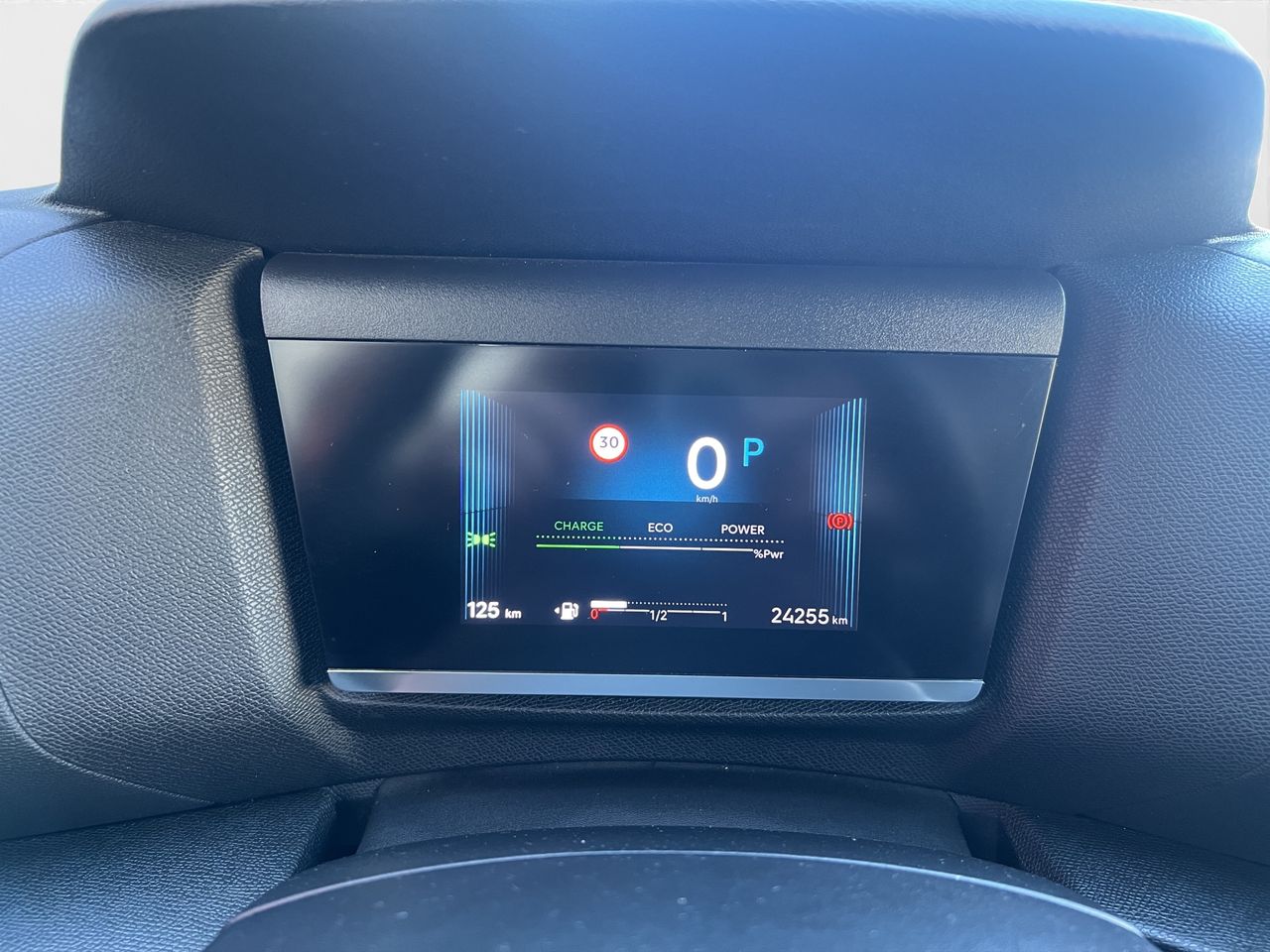 Citroën C4 HYBRID 136 e-DSC6 PLUS