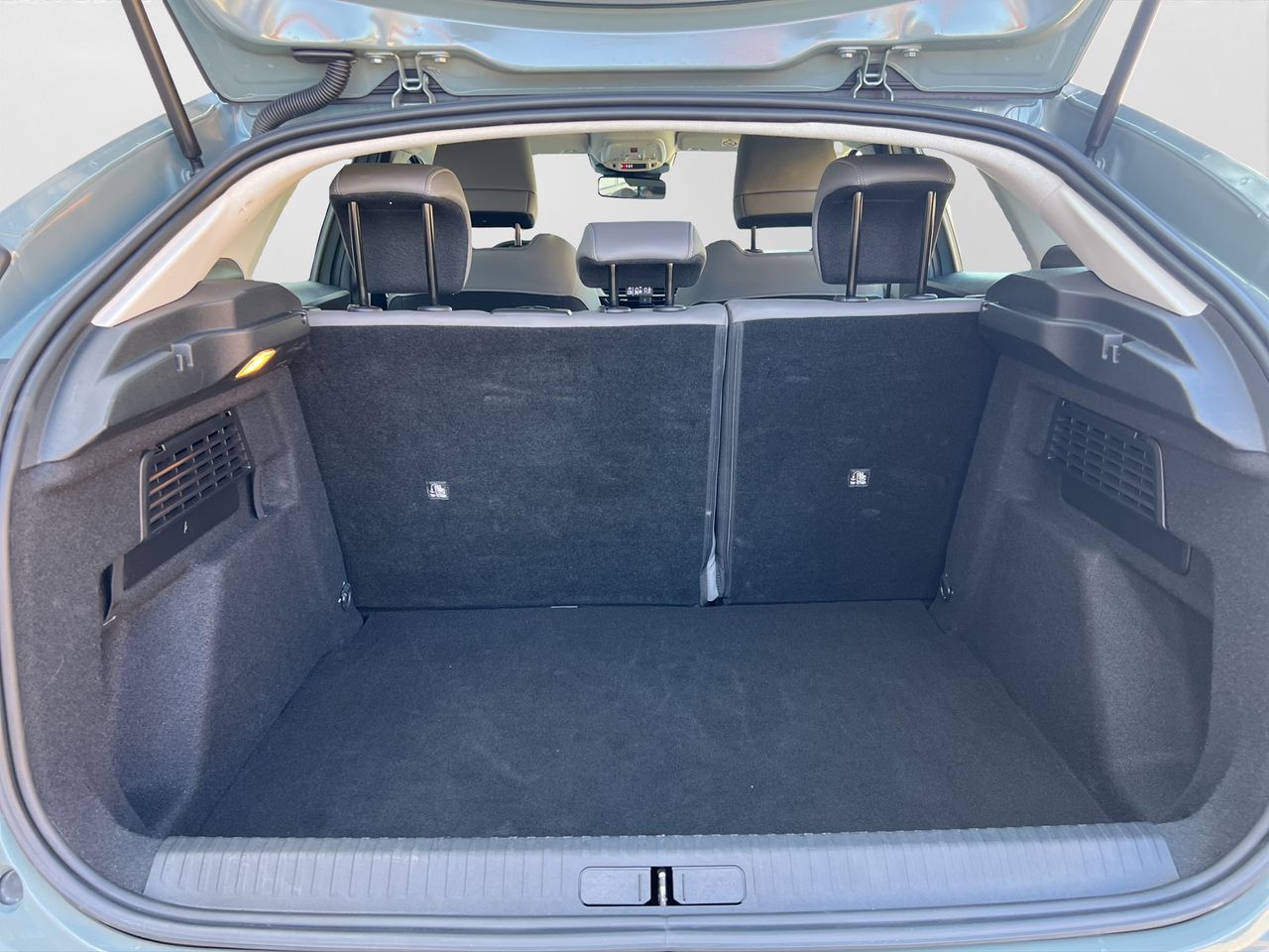 Citroën C4 HYBRID 136 e-DSC6 PLUS