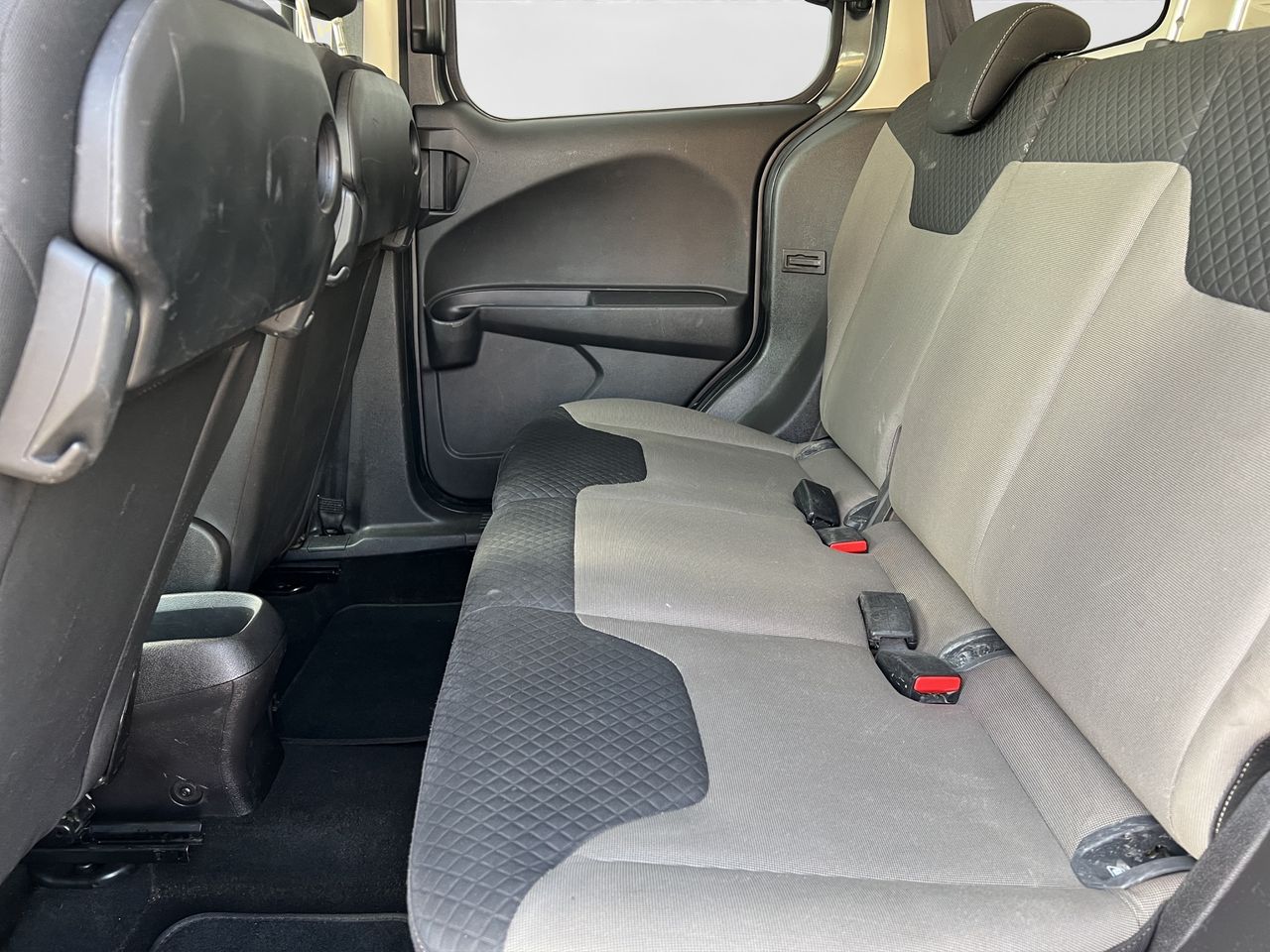 Ford Tourneo Courier 1.5 TDCI TITANIUM