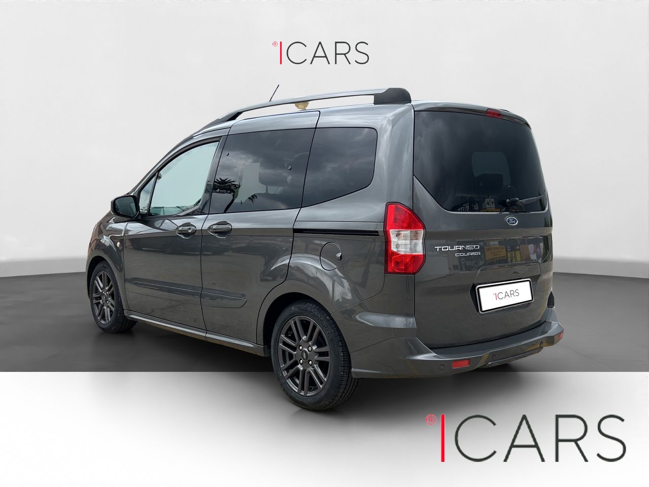 Ford Tourneo Courier 1.0 ECOBOST SPORT