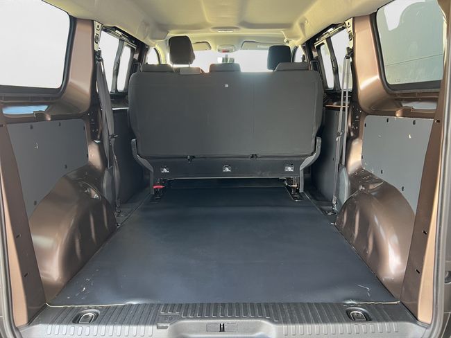 Peugeot Expert COMBI BLUEHDI 120 MAN S&S 6 VEL. STANDARD - Foto 17