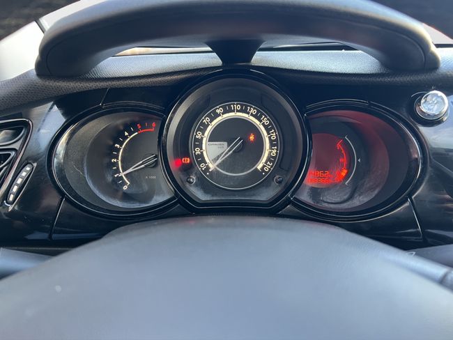 Citroën C3 BlueHDi 100 Exclusive - Foto 19