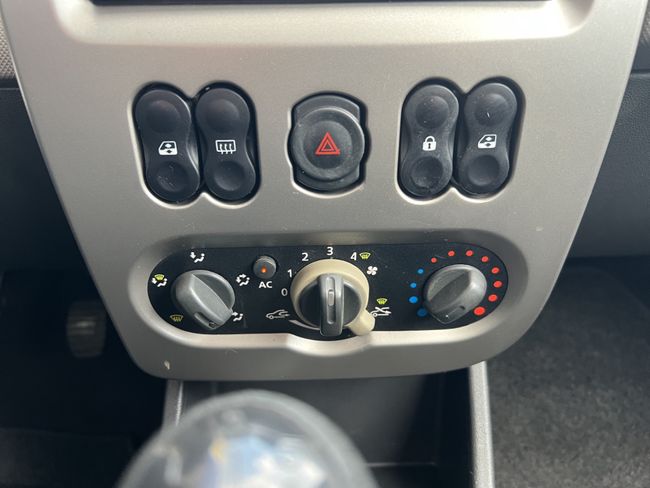 Dacia Sandero Ambiance 1.2 16v 75cv - Foto 16