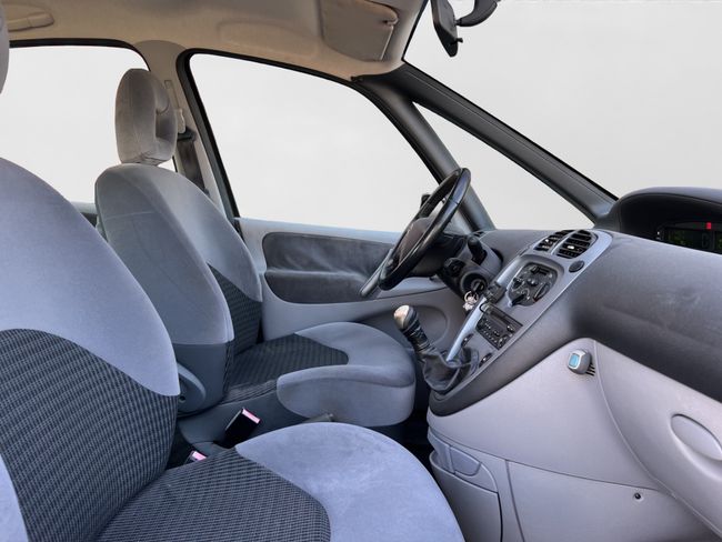 Citroën Xsara Picasso 1.6 HDi 92 LX Plus - Foto 16