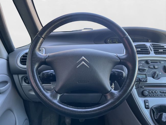 Citroën Xsara Picasso 1.6 HDi 92 LX Plus - Foto 11