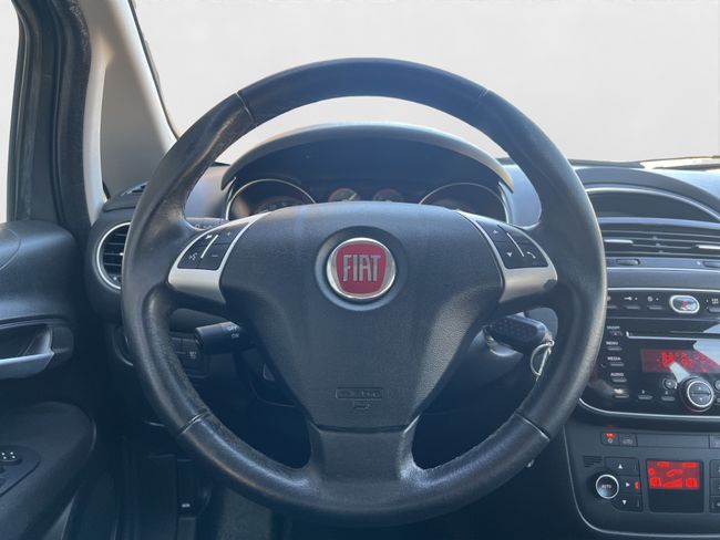 Fiat Punto 1.2 8v Easy 69 CV S&S Gasolina - Foto 11