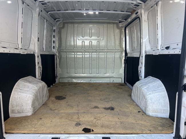 Peugeot Boxer 330 L1H1 BHDI 120CV - Foto 17