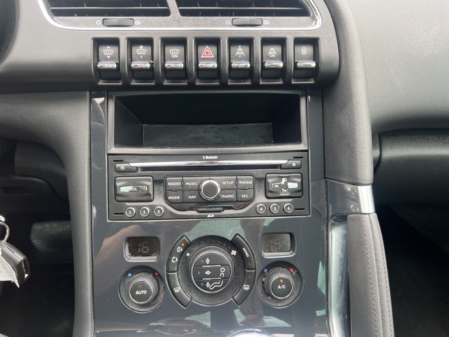 Peugeot 3008 Allure 1.6 e-HDI 112 FAP CMP B.Lion - Foto 17