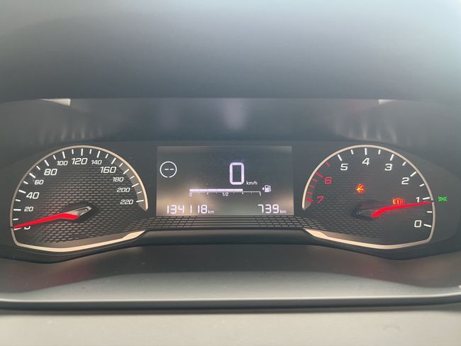 Peugeot 2008 Active BlueHDI 81kW (110CV) - Foto 12