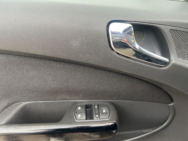 Opel Corsa Enjoy 1.2 - Foto 18