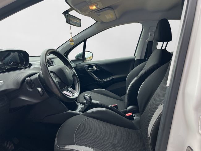 Peugeot 208 5P STYLE 1.2L PureTech 82 - Foto 9