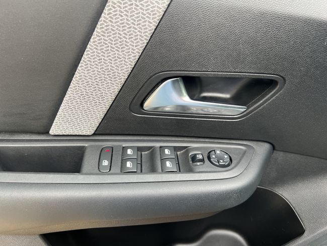 Citroën C4 BlueHdi 110 S&S Feel Pack - Foto 14