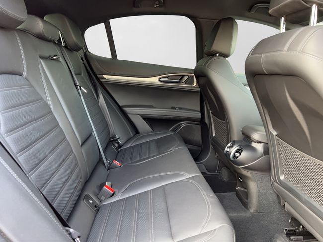Alfa Romeo Stelvio 2.2 Diésel 154kW (210CV) Veloce Q4 - Foto 19