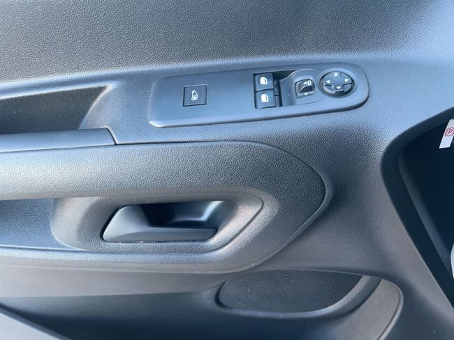 Toyota Proace City 1.5 D-4D Van L1 VX - Foto 9