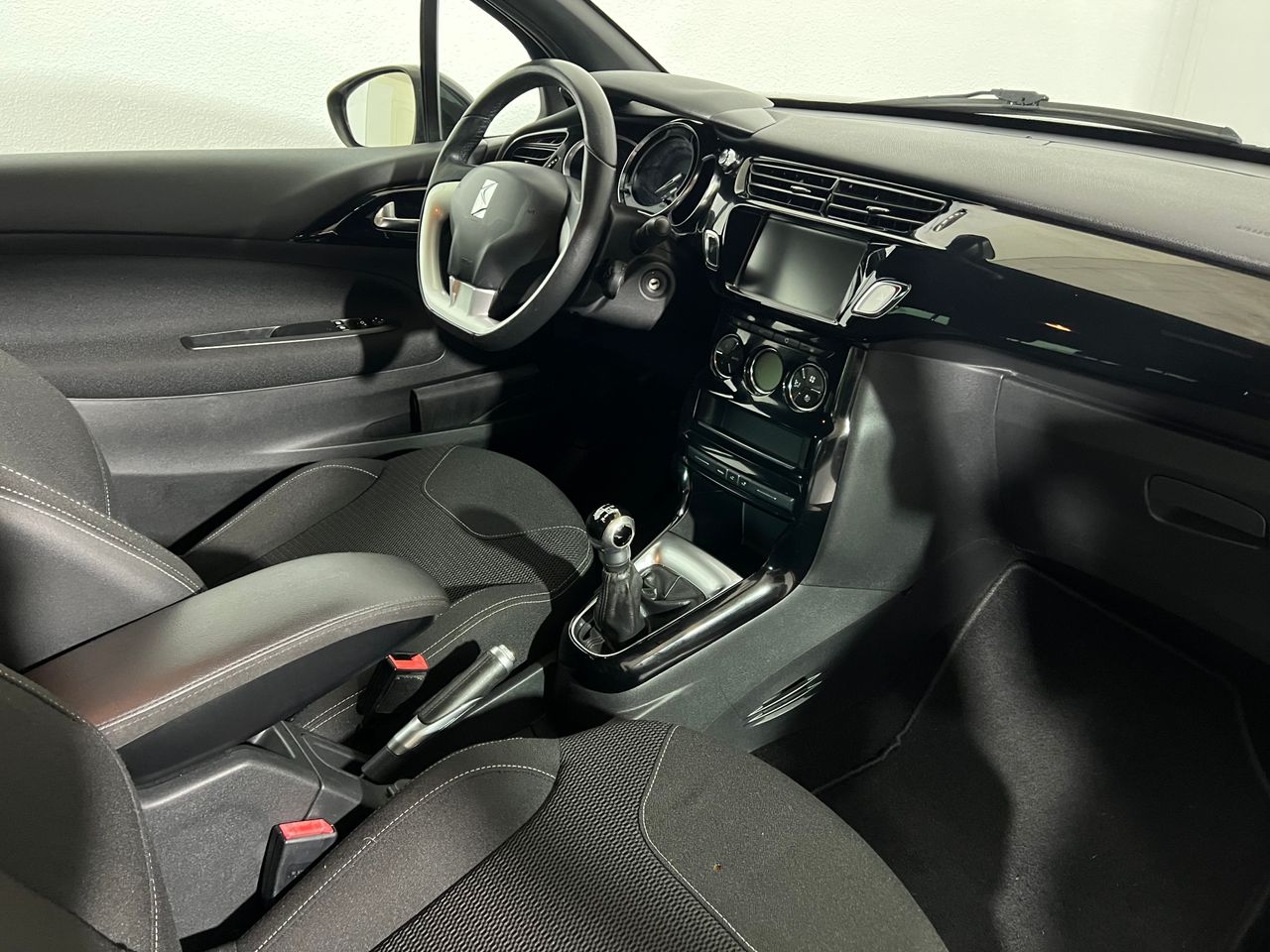 DS Automobiles DS 3 STYLE 