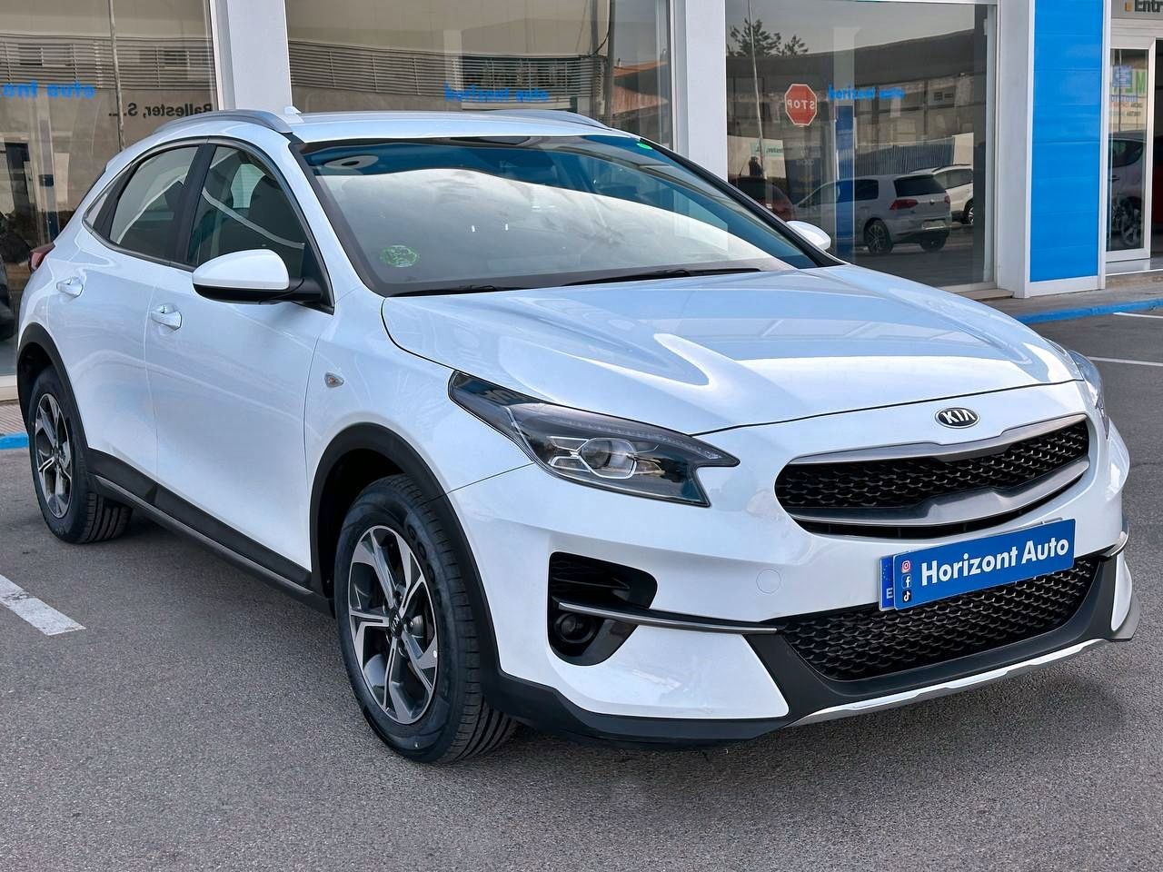 kia xceed 2021 /