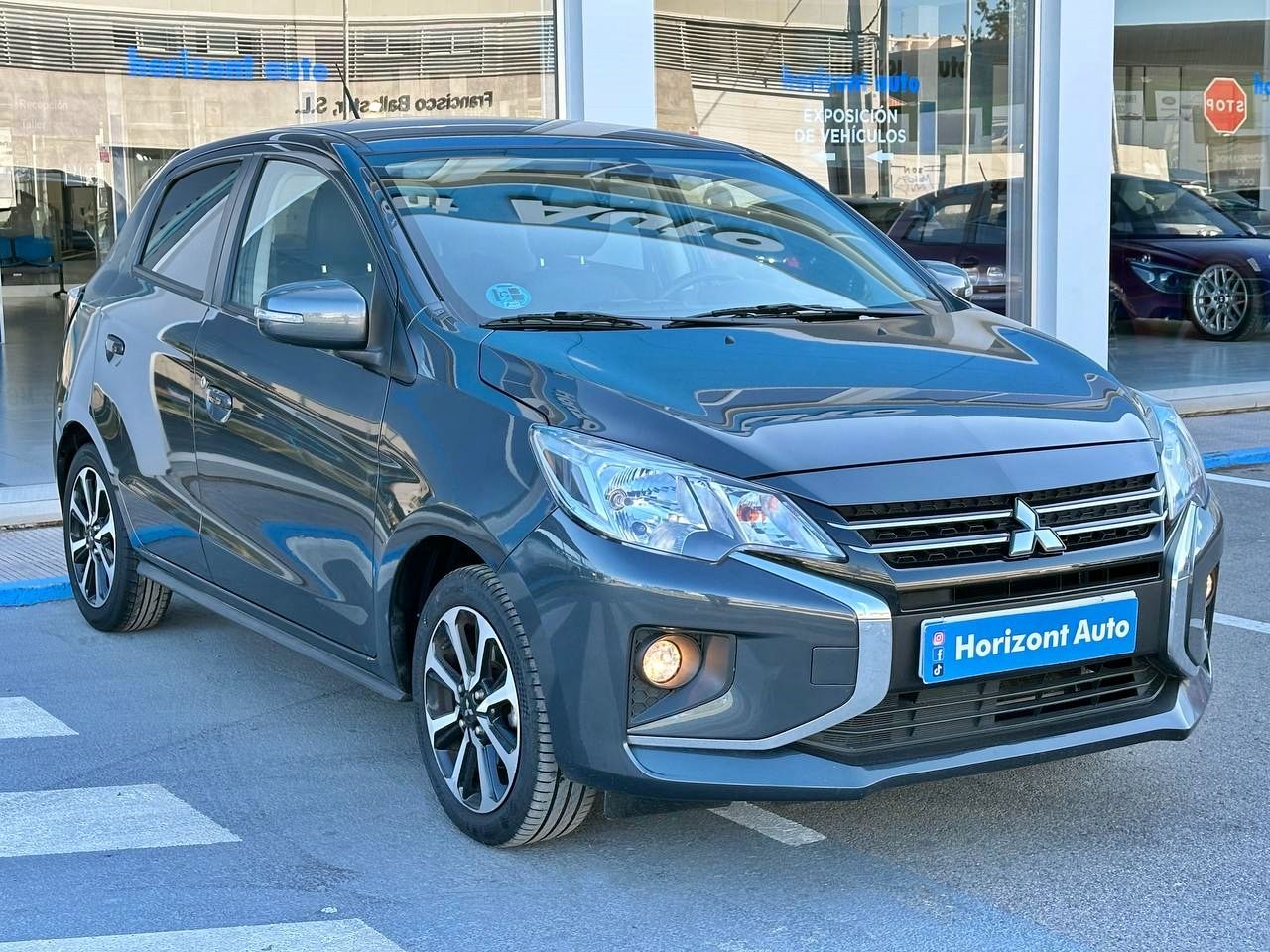 mitsubishi space star 2023 /