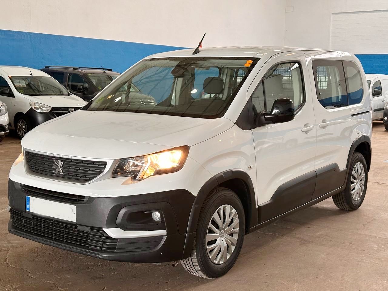 peugeot rifter 2021 / foto grande (3)