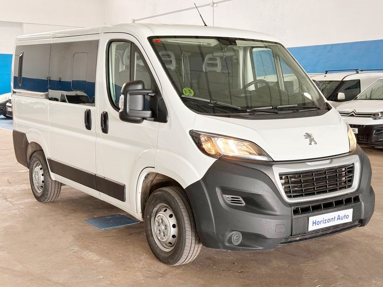 Cubiertas turismo  de segunda mano - peugeot boxer 2020 /