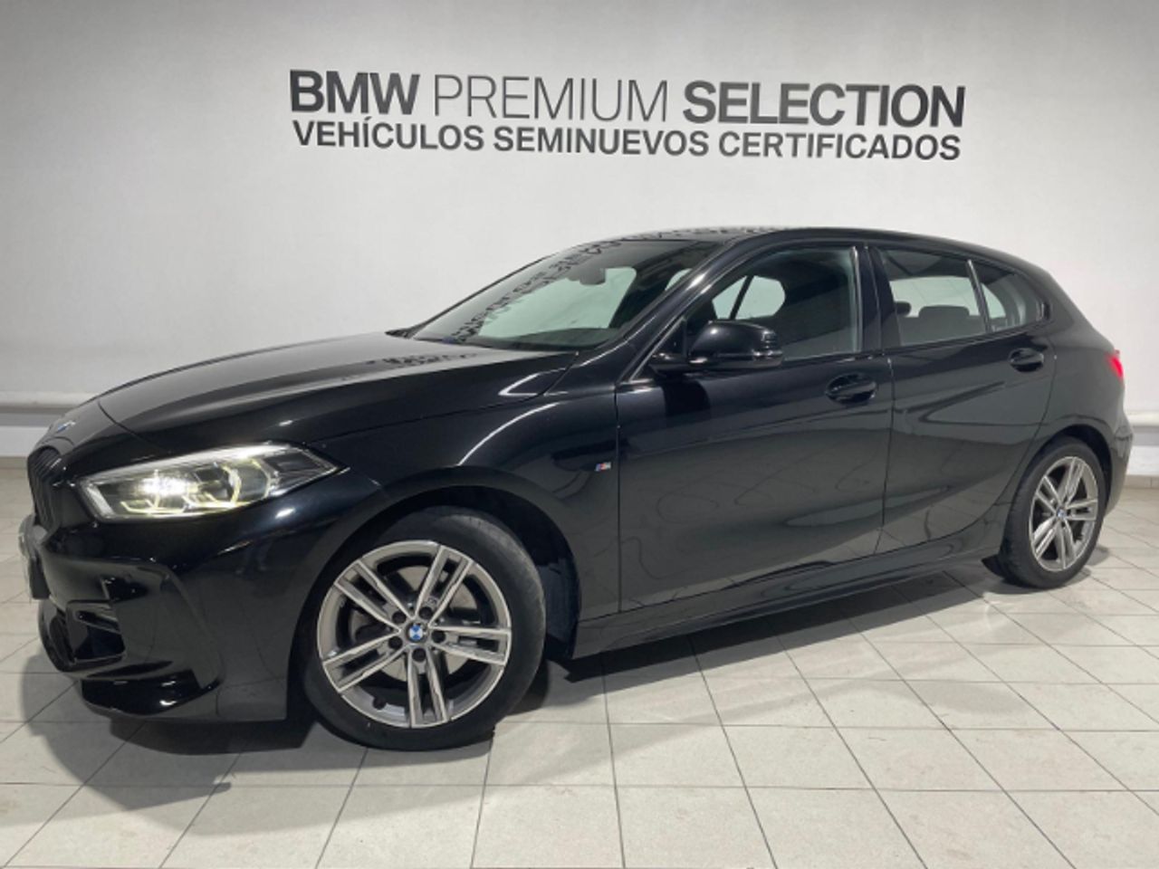 Parquet suelos  de segunda mano - bmw serie 1 2024 /