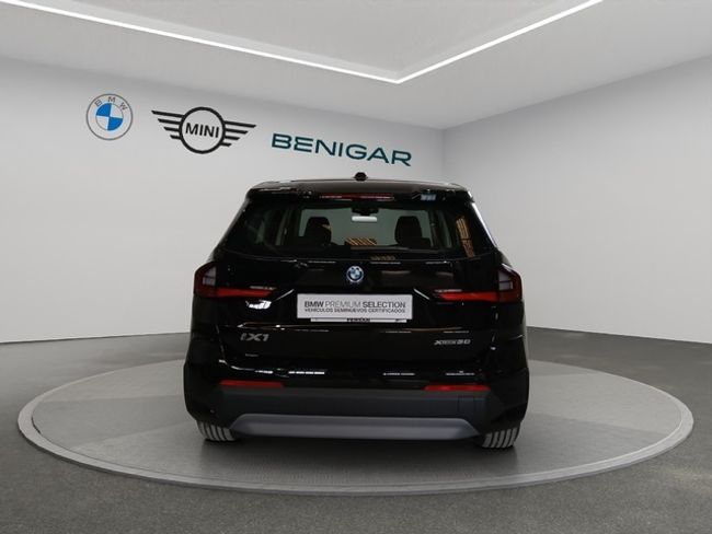 BMW iX1 xdrive30 230 kw (313 cv)